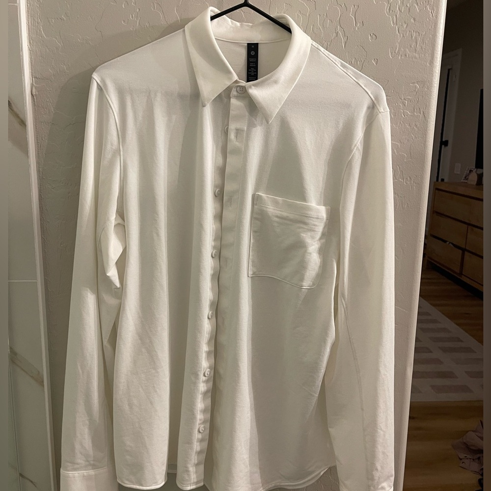 New Lululemon Commission Long-Sleeve Shirt Pocket (Size: M)